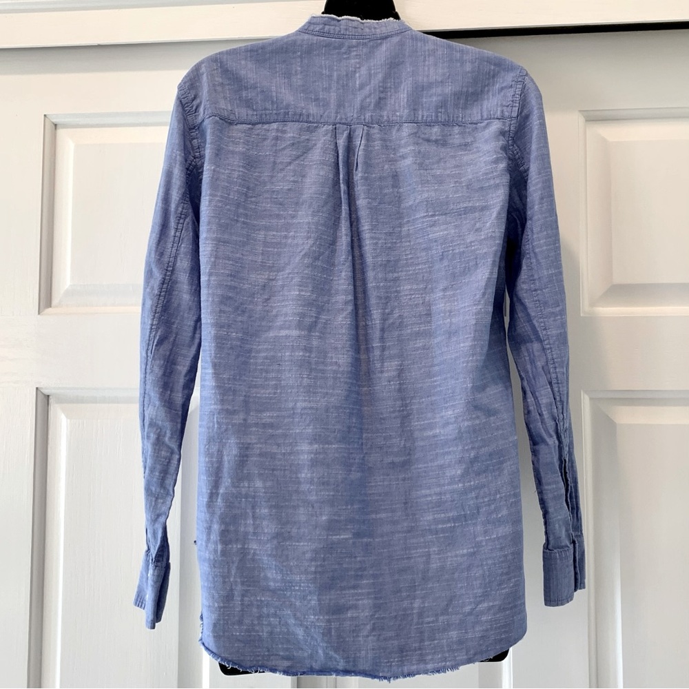 GAP Fitted Boyfriend embroidered band collar button down shirt , size medium - Picture 4 of 8